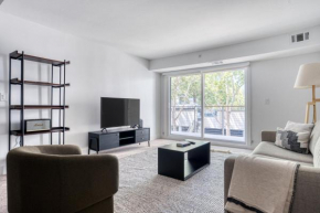 Menlo Park 2BR w Pool Ball Courts nr Top Schools SFO-457